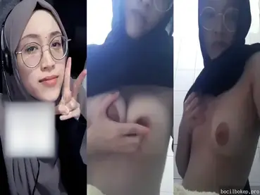 Ukhti Kacamata Cantik Pamer Toket Gede Ngentot Savage Indo